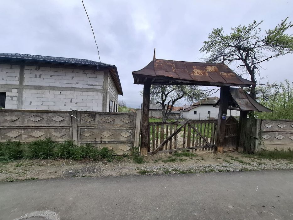 Casa noua, zona de deal la pret de apartament