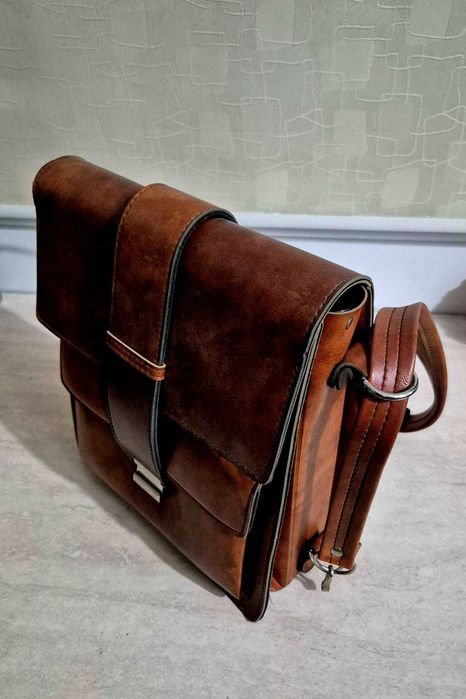 Geantă crossbody din piele ecologică maro