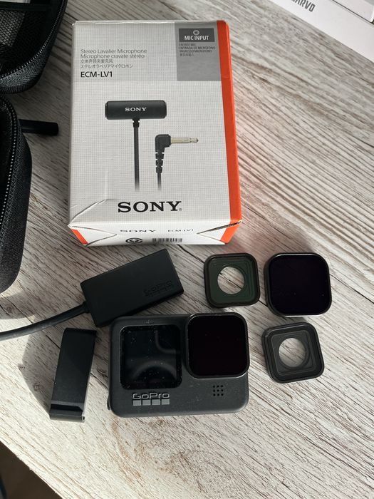 Vand go pro hero 9 cu accesorii