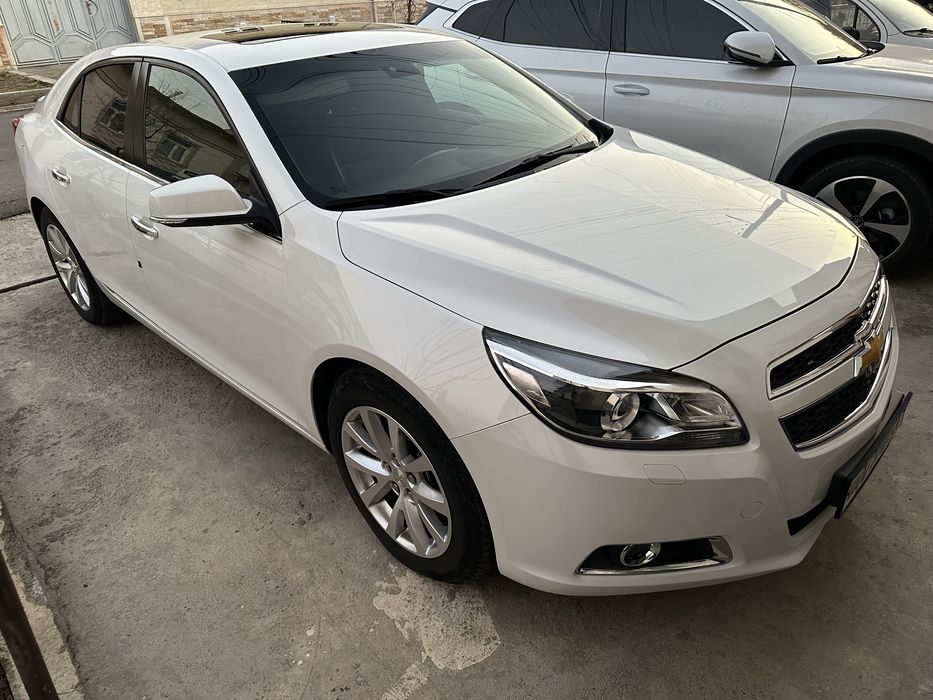 Srochna Malibu 1 aftomat 3 poz oq jemchuk 2015. 15 holati yahshi