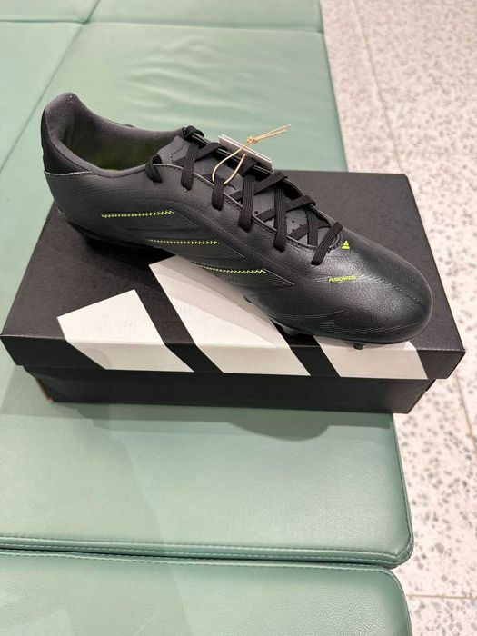 Чисто нови оригинални бутонки Adidas Copa Pure 3 League налични от 40 2/3 до 48 1/3