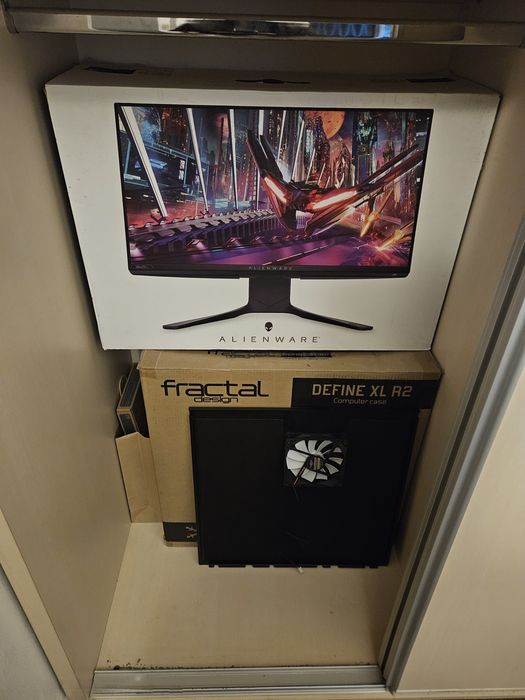 I9 11900K,RTX 3090 24GB,128GB RAM,16TB Stocare,Monitor 360 Hz G-Sync :