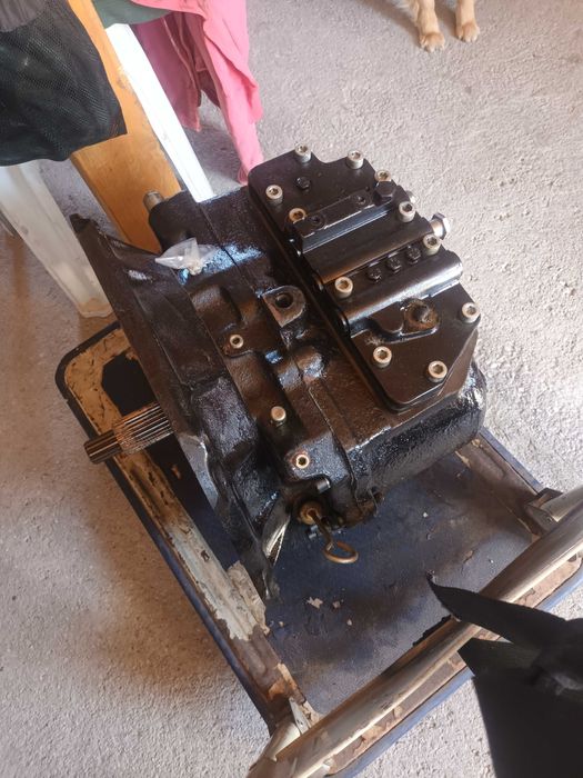 Продавам рециклирано ХДП 6860 за български мотокар