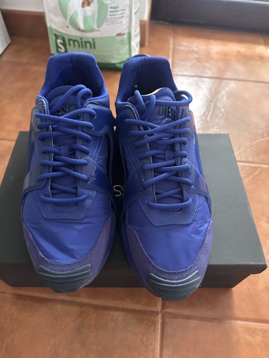 Adidasi diesel marime 44
