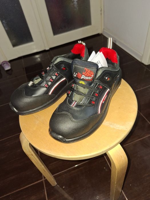 Vând Bocanci de lucru U-Power
