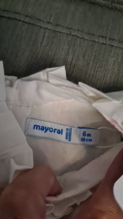 Бебешки рокли Guess,Mayoral