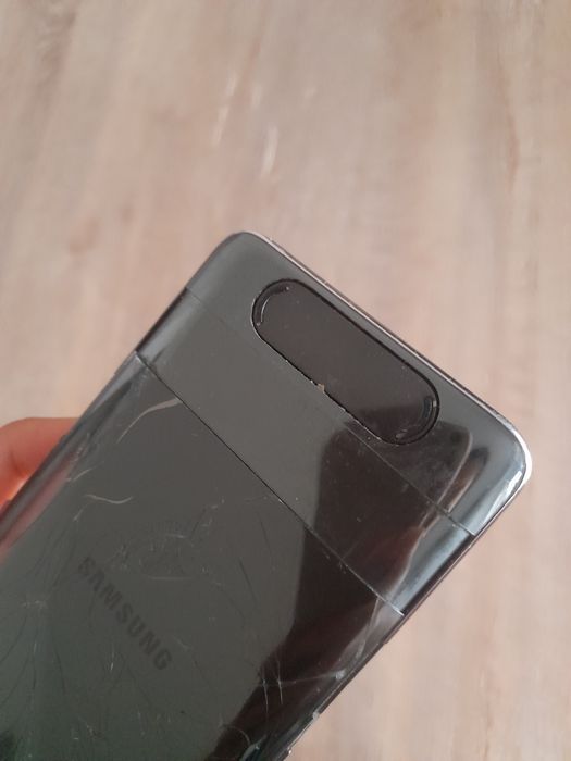 Продам Самсунг А80
