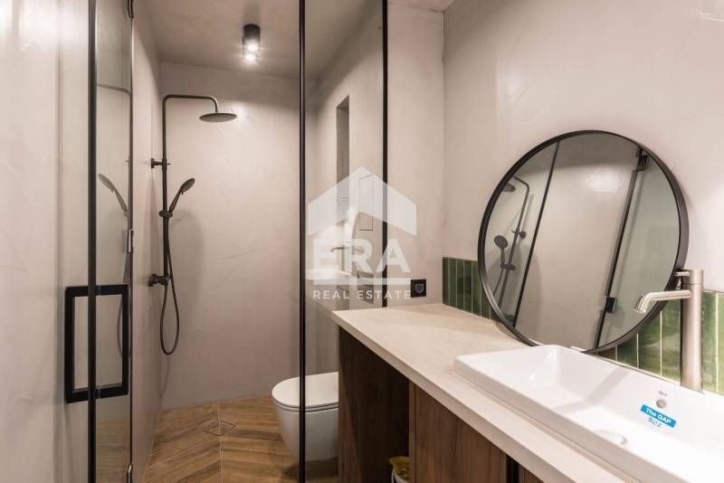 Едностаен, ексклузивен, чисто нов и обзаведен апартамент за продажба,