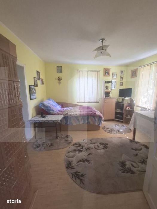 Casa 4 camere, 100 mp, teren 1200 mp, zona Roma