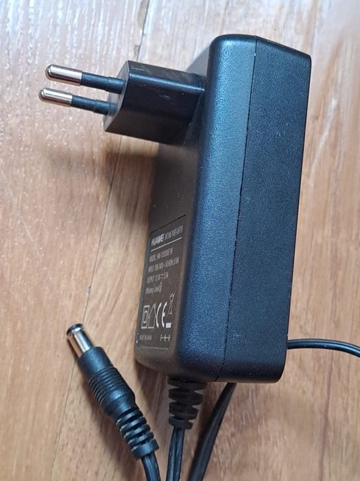 Блок питание , адаптер испульзуется для роутераов, камер и модема
