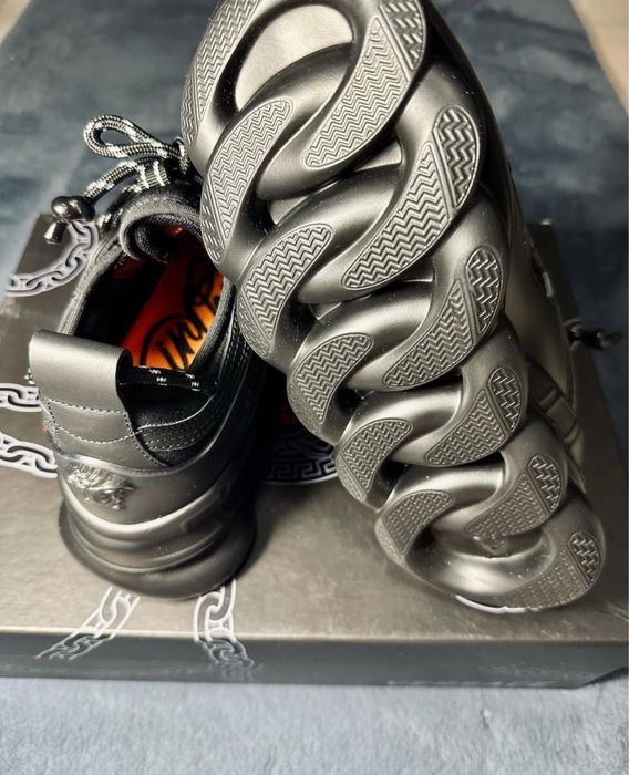 Versace Chain Reaction