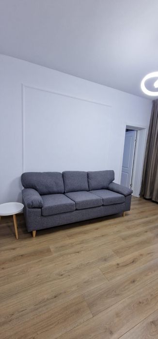Apartament de închiriat plus loc de parcare.
