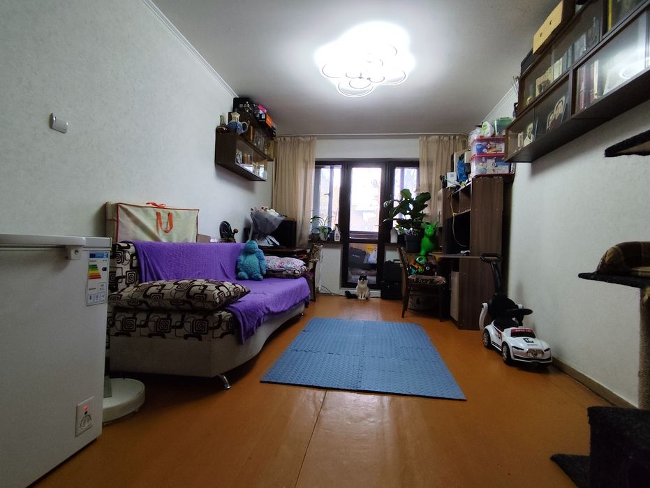 Продам трёхкомнатную квартиру