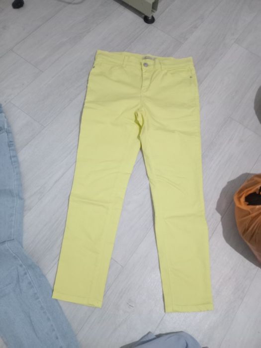 Женская одежда .