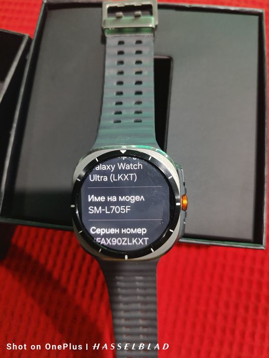 Samsung Galaxy Watch ULTRA 32GB. Перфектен изряден като нов работи с всички оператори по света