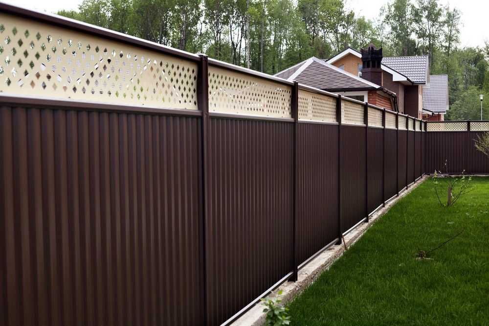 Garduri si porti stil jaluzea, sipca metalica, tabla cutata