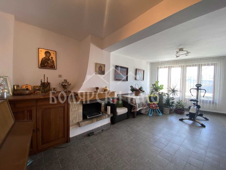 Продава се Къща в Велико Търново, Варуша - 243 кв.м за 567 €/кв.м - Снимка #16