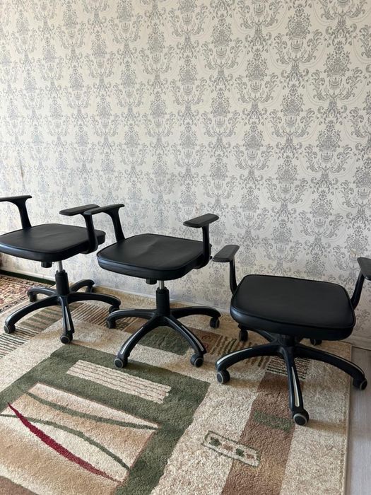 Кресло для офиса или для дома прочные