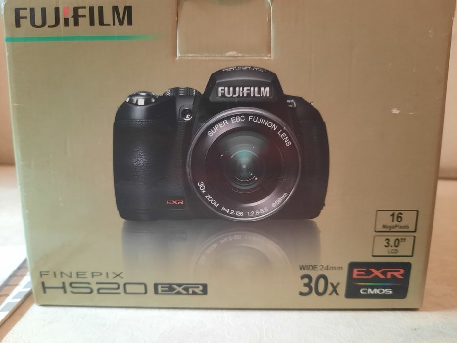 Продам фотоаппарат FUJIFILM