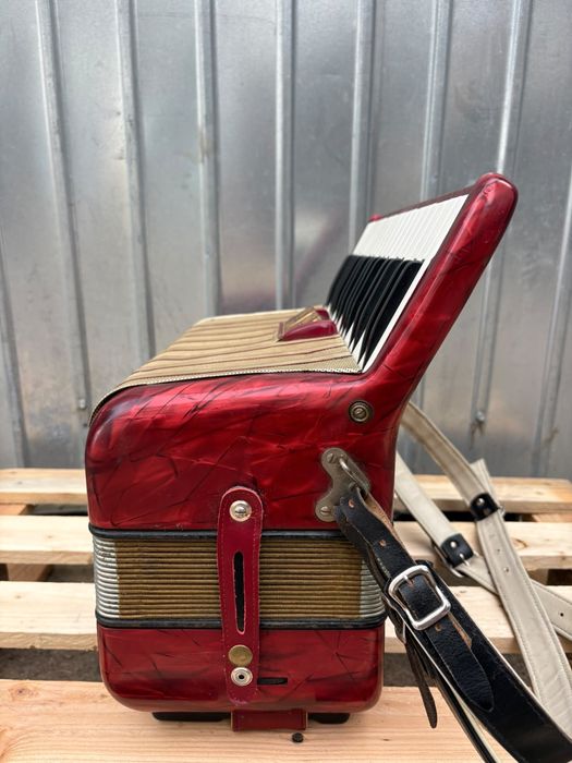 Acordeon Hohner Concerto 2 cu 72 de basi