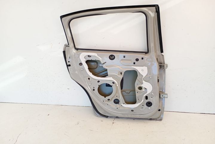 Usa stanga spate Citroen C3 Cactus prima generatie