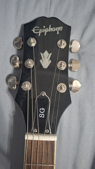 Продам Epiphone SG Standard Silver Mist
Гитара в идеальном состоянии,