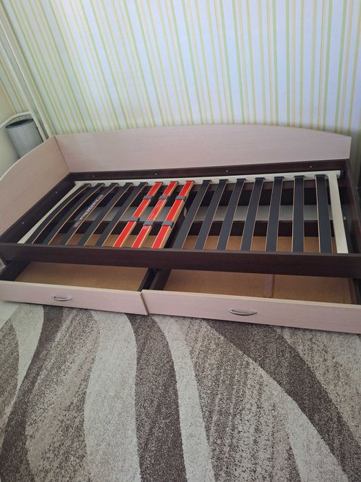 Единично легло 90/200