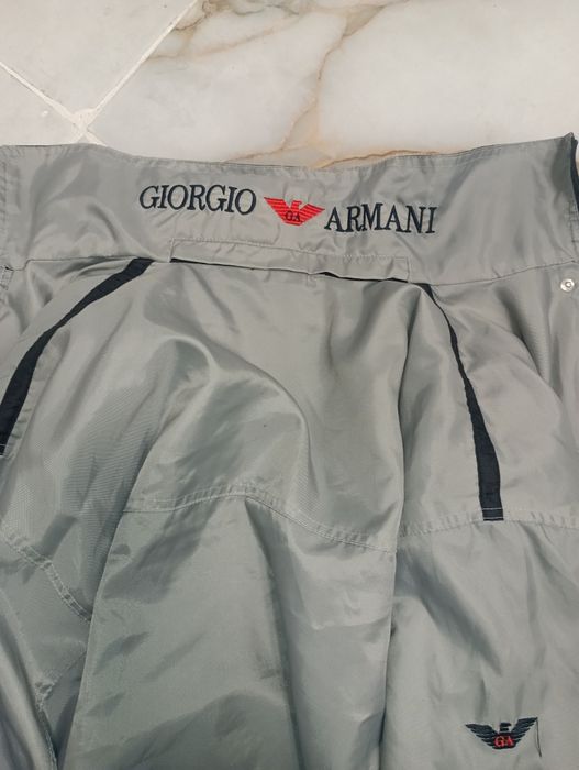 Яке Giorgio Armani ветровка L/XL - 25 лв