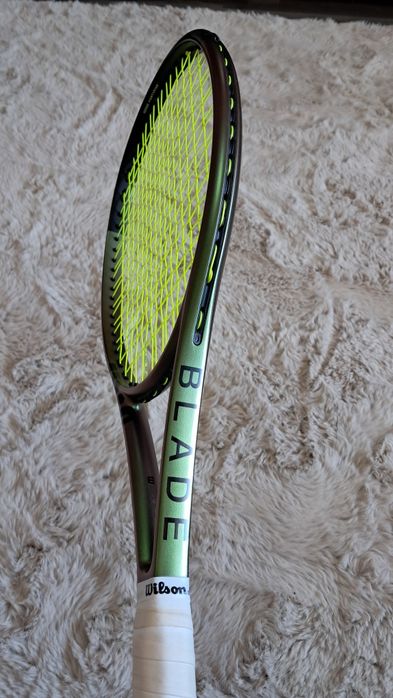 Rachetă tenis Wilson Blade 100, V8, 300g