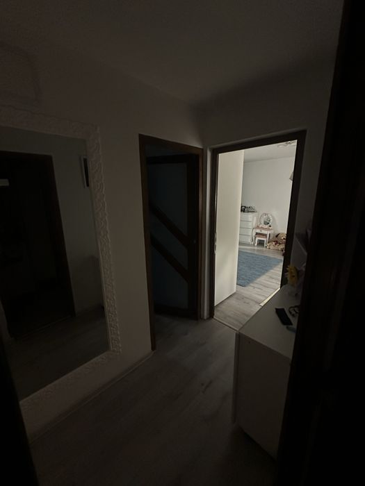Apartament 2 camere / spatiu comercial+ beciuri banca nationala parter