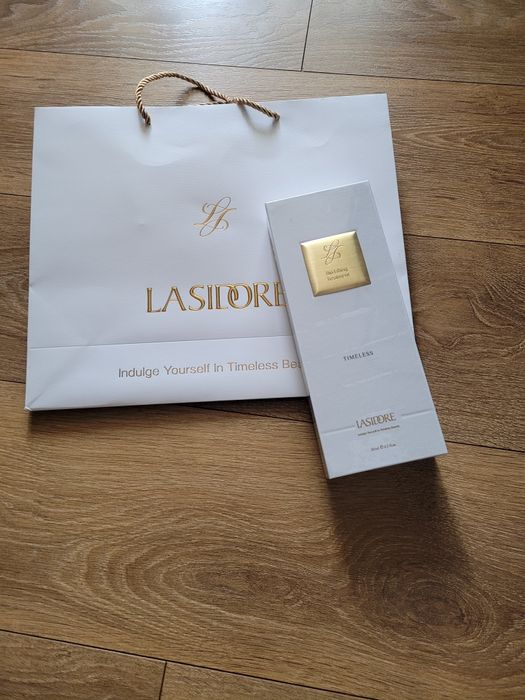 Lasidore tratament anti îmbătrânire pt zona sub ochi și ridurile fine