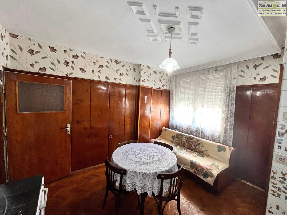 Апартамент с три спални, 116 кв.м., Живовски квартал, гр.Монтана