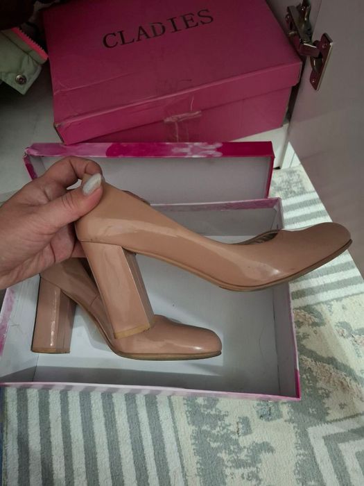 Разбор обуви разной