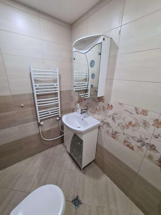 Дава се под наем Тристаен апартамент в София, Люлин 2 - 110 кв.м за 700 € - Снимка #12