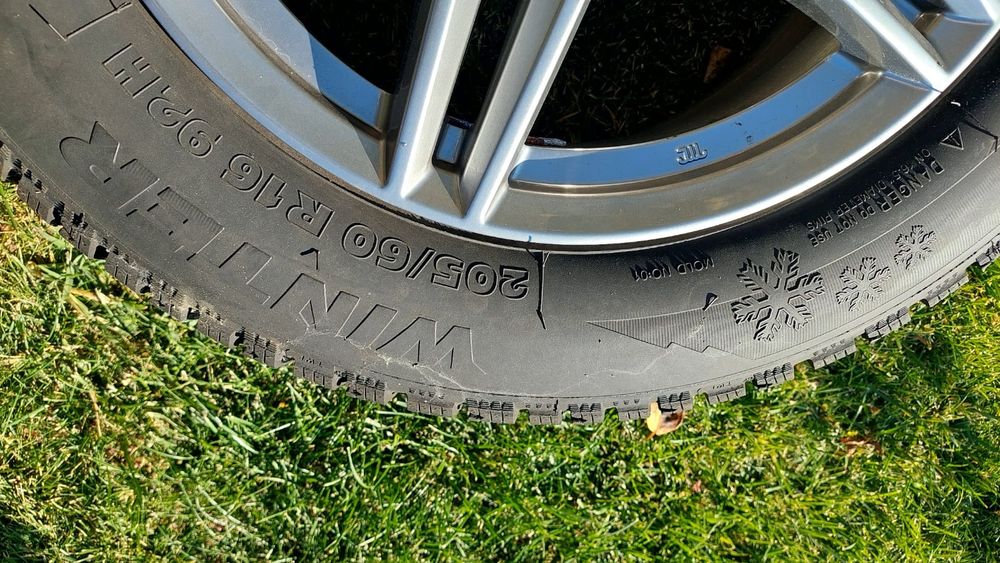 De vanzare 4 buc mercedez  AMG.vara-iarna