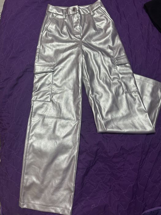 Сребрист панталон