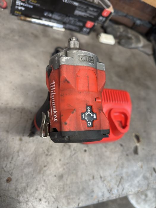 Акомулаторен безчетков Гайковерт Milwaukee