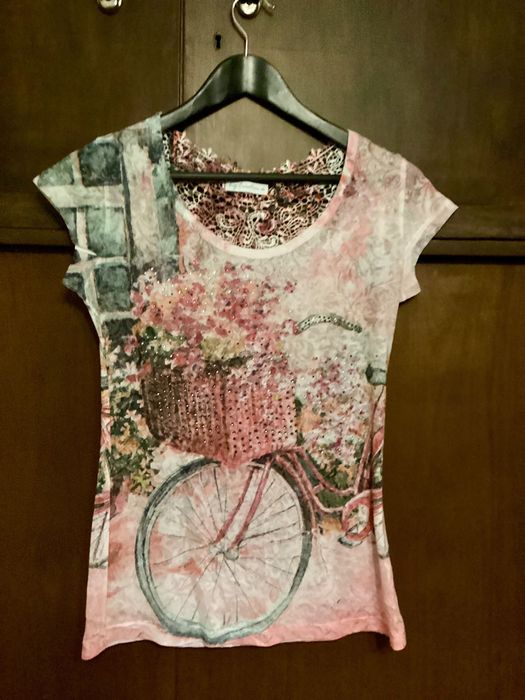 Дамски летни тениски