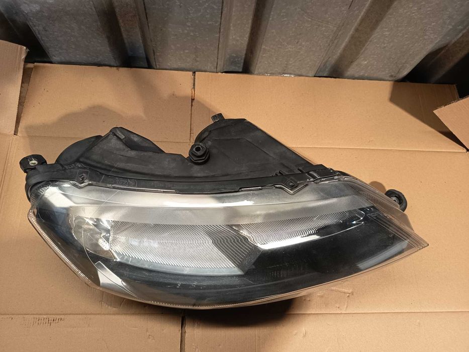 far dreapta skoda rapid