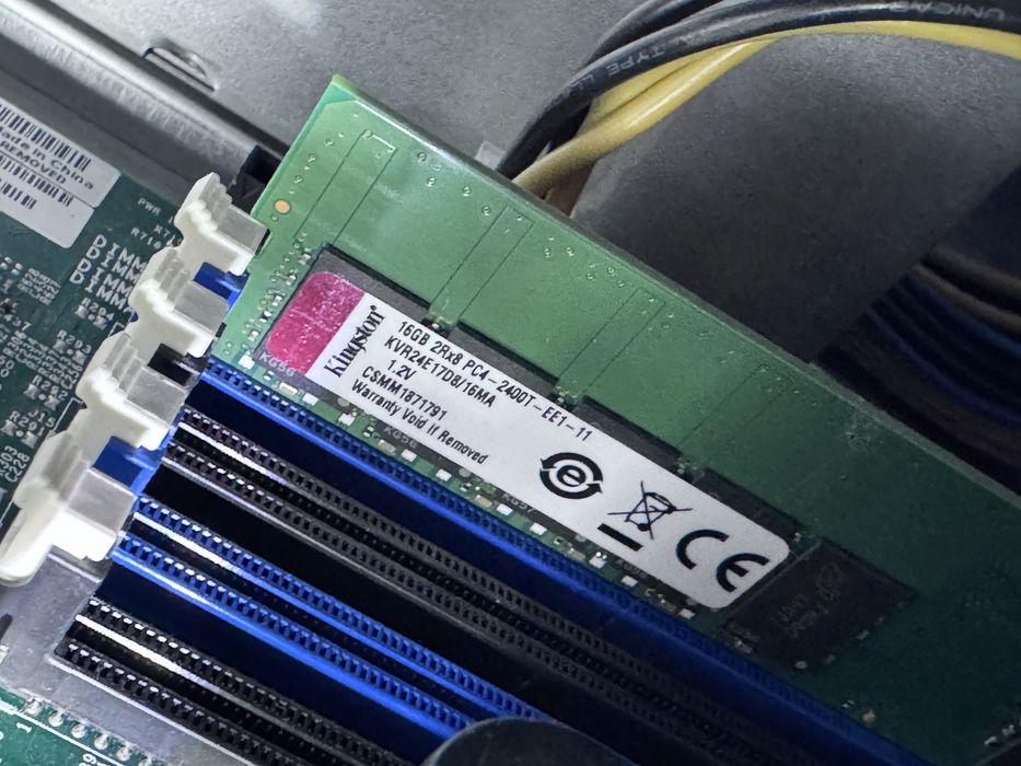 Server Supermicro X11SSL + Xeon E3 1240L V5 +16GB DDR4ECC+case&psu