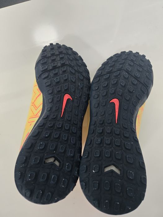 Футболни обувки Nike Mercurial 38.5