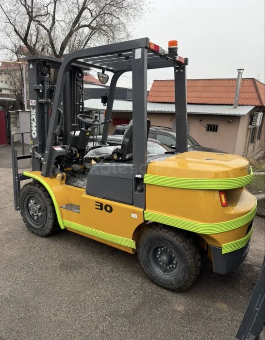 Вилочный погрузчик кара автокара