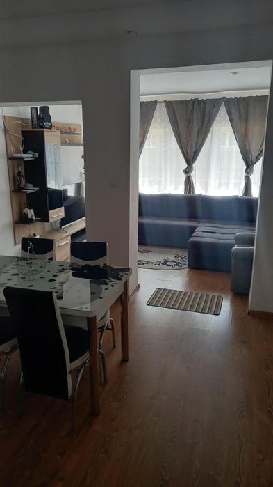 Casă renovată + teren 10 ari, Sanislău centru”