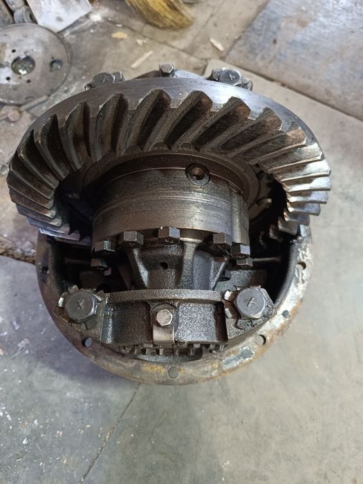 Продам редуктор на газ 53 б/ у