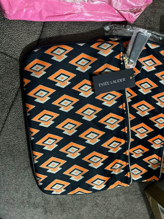 Косметички от Estee Lauder, Clinique,Lancome