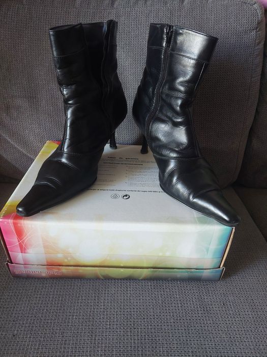 Ghete damă , mărimea 40