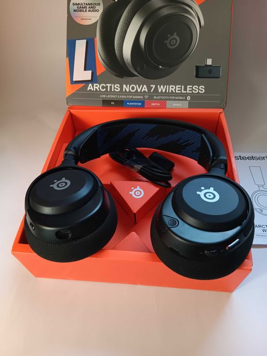 Casti STEELSERIES Arctis Nova 7 7.1 ( wirelesss) Gaming Headset- Black
