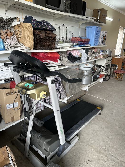 Продам беговую дорожку