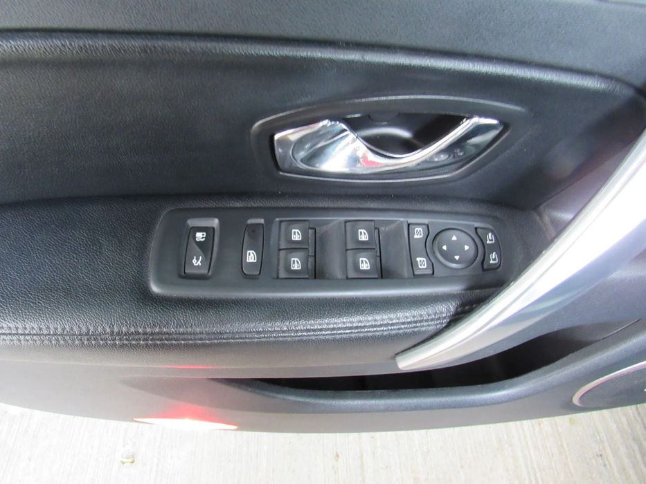 Renault Latitude Renault Latitude Initiale Paris 2.0 dci 175 cp EDC,91000 km