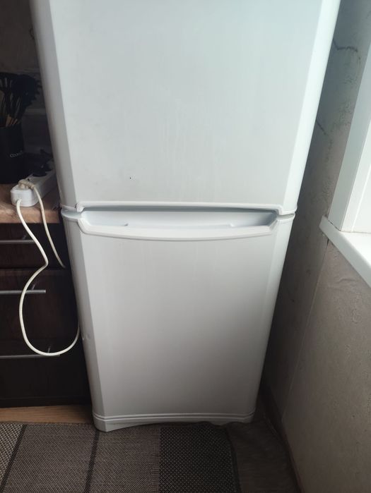 Продам холодильник рабочий